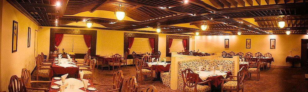 Hotel Grand International Raipur  Ngoại thất bức ảnh