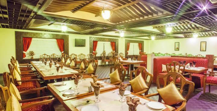 Hotel Grand International Raipur  Ngoại thất bức ảnh
