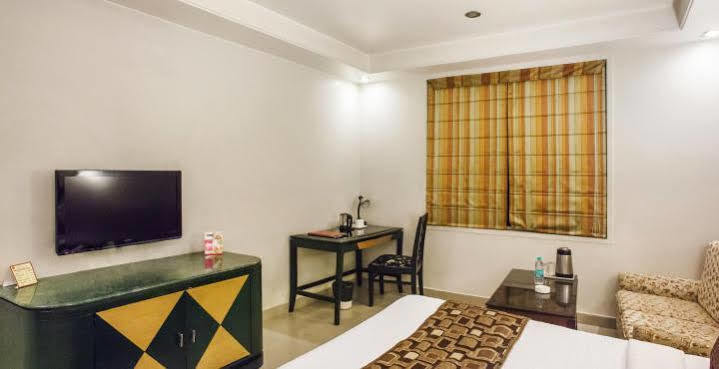 Hotel Grand International Raipur  Ngoại thất bức ảnh